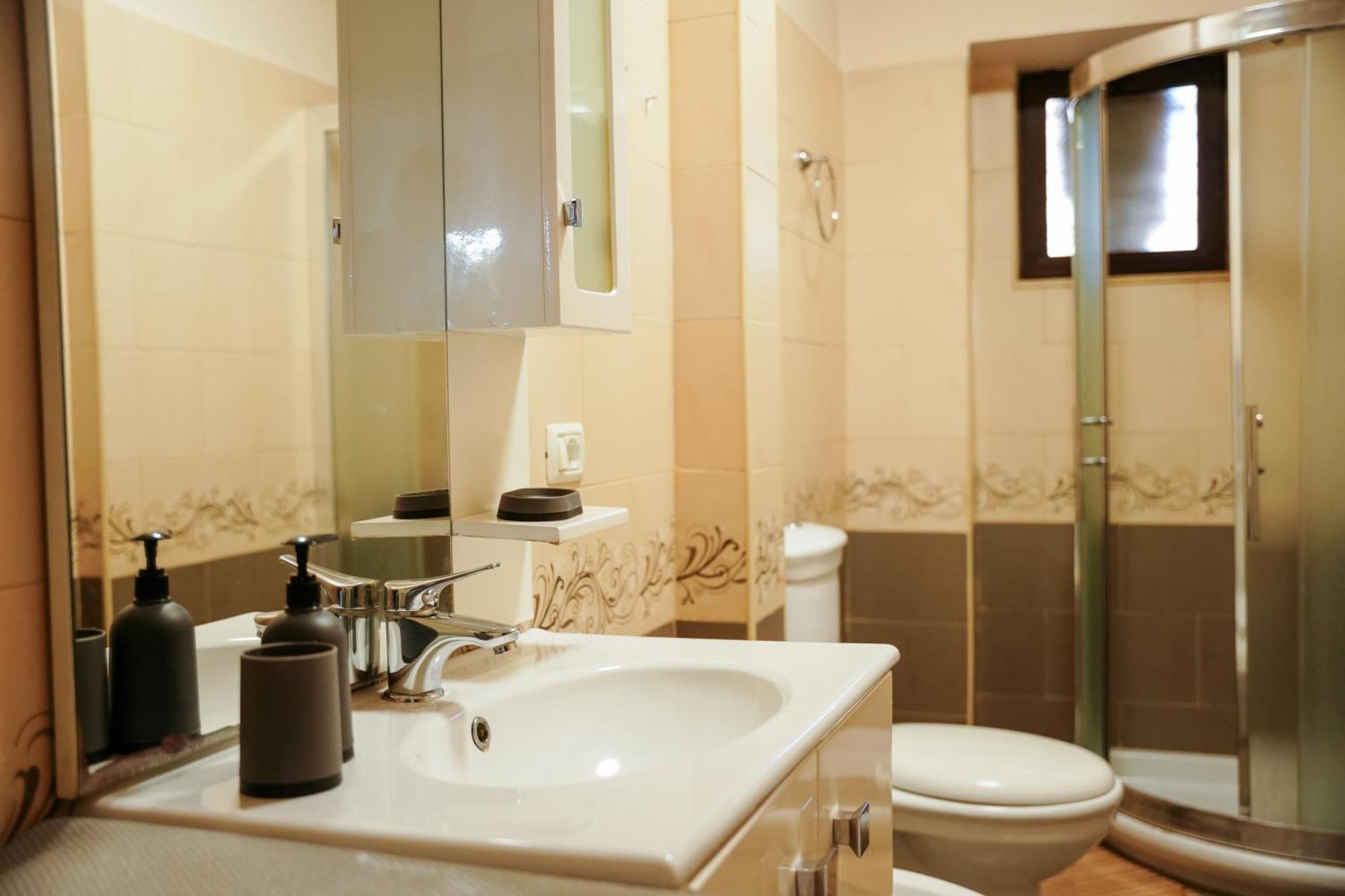 Tirana Centre Lions Gate 1 Apartment Kültér fotó