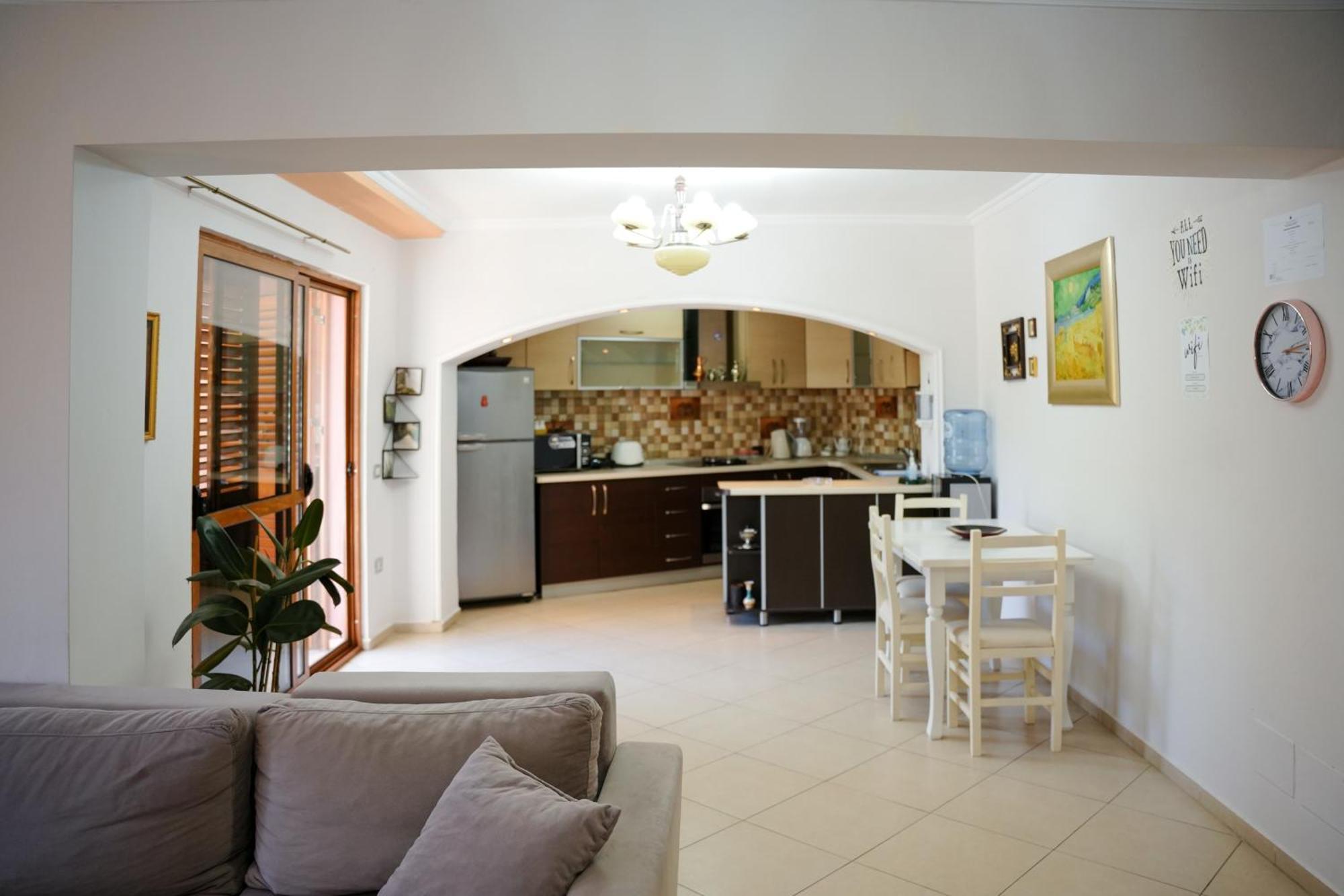 Tirana Centre Lions Gate 1 Apartment Kültér fotó