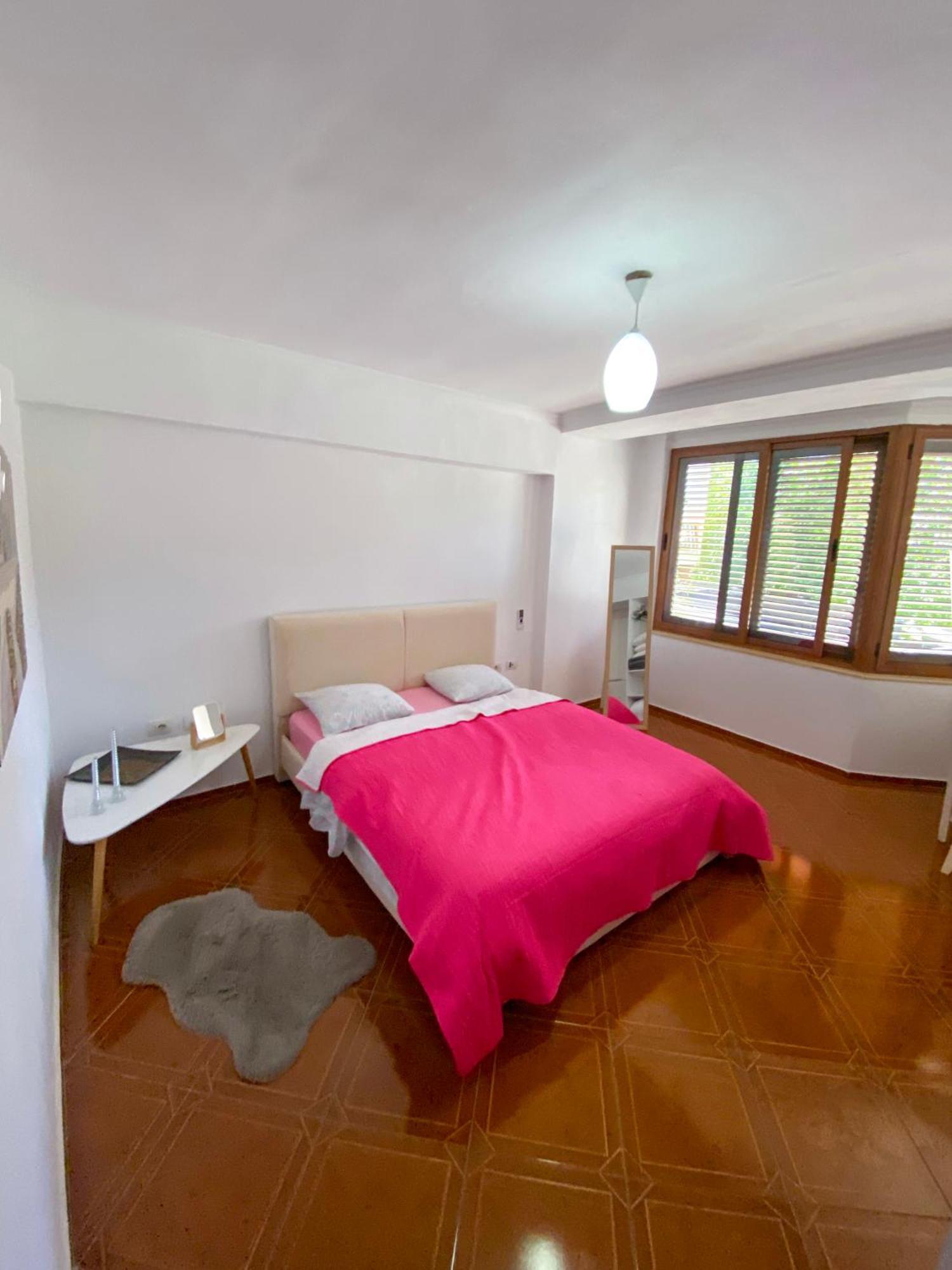 Tirana Centre Lions Gate 1 Apartment Kültér fotó