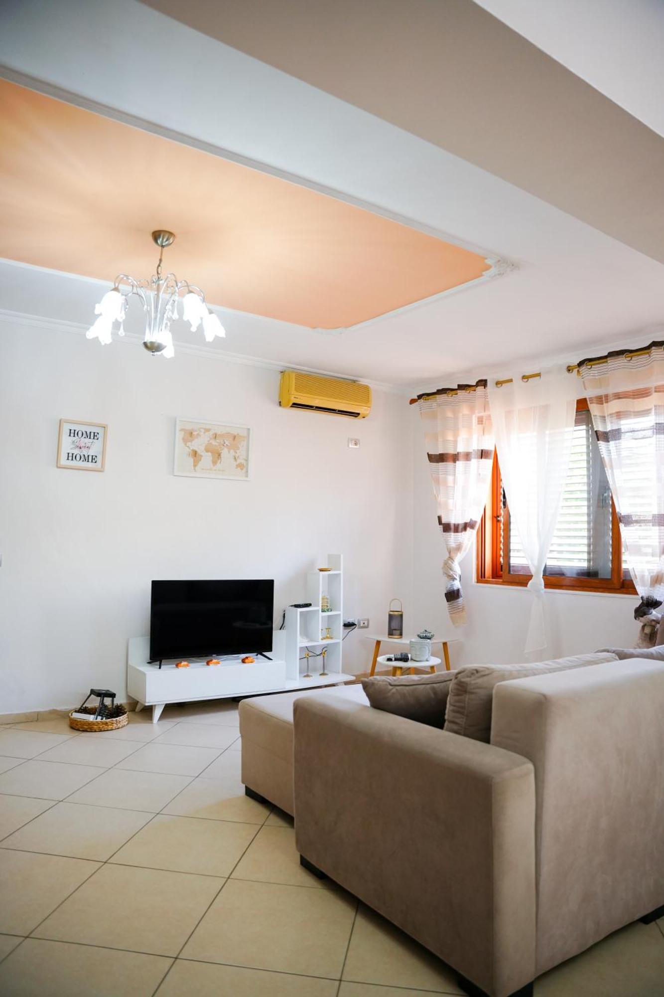 Tirana Centre Lions Gate 1 Apartment Kültér fotó